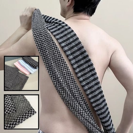 Back scrubber with sturdy strap handles for easy grip